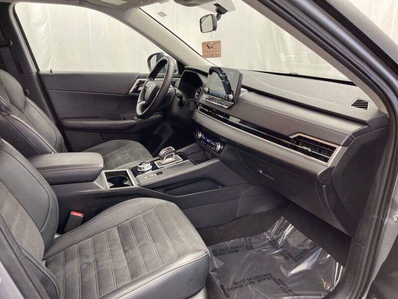 2024 Mitsubishi Outlander SE Black Edition