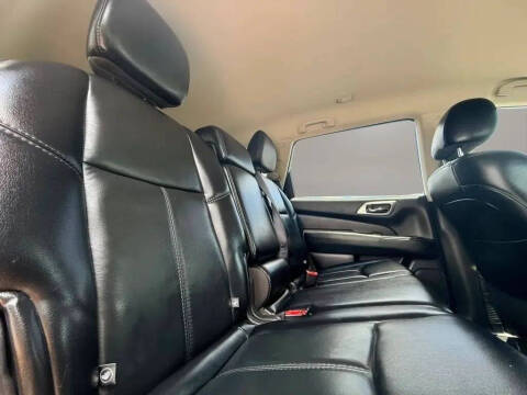 2017 Nissan Pathfinder