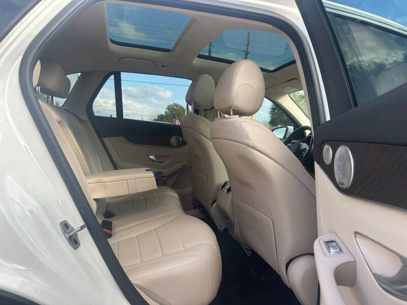 2021 Mercedes-Benz GLC GLC 300