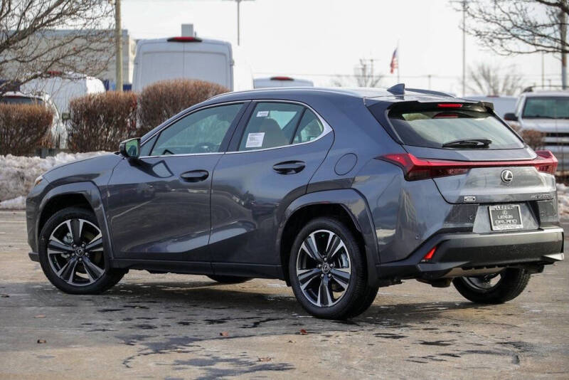 2025 Lexus UX 300h Premium