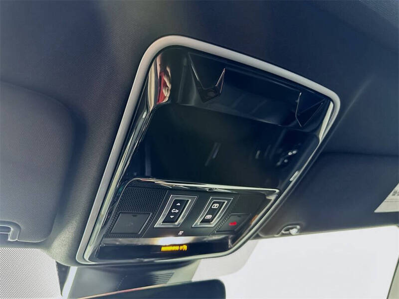 2021 Land Rover Range Rover P525 HSE Westminster Edition