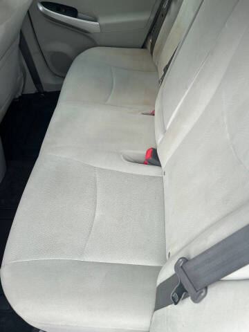 2012 Toyota Prius Three