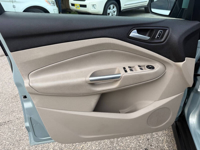 2013 Ford C-MAX Hybrid SE