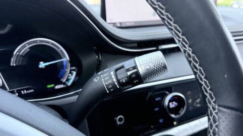 2023 Genesis Electrified GV70