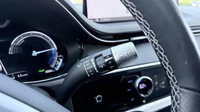 2023 Genesis Electrified GV70
