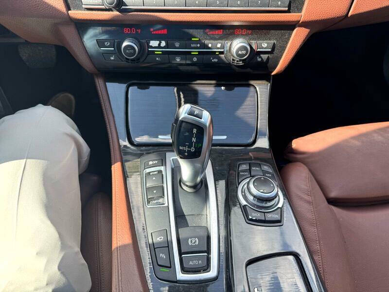 2012 BMW 5 Series 550i