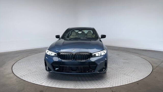 2025 BMW 3 Series 330i xDrive