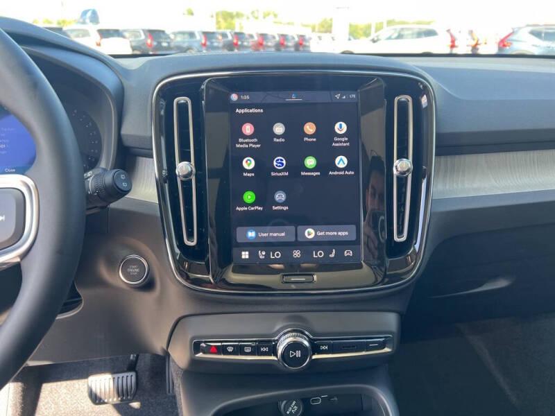 2026 Volvo XC40 B5 Ultra