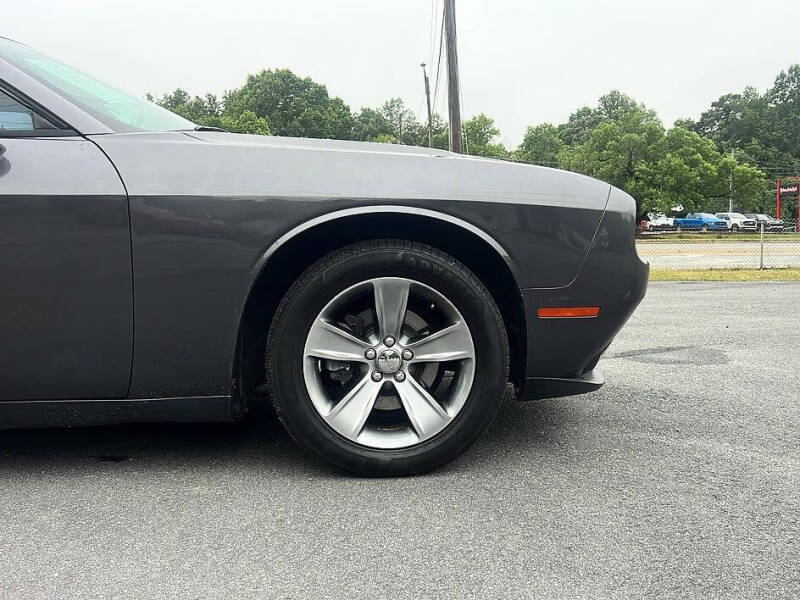 2015 Dodge Challenger SXT