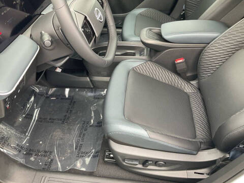 2026 Nissan LEAF Platinum+