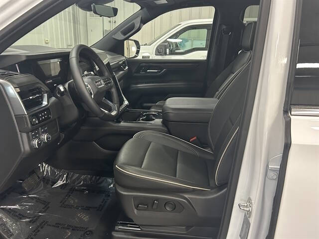 2025 GMC Yukon XL Elevation