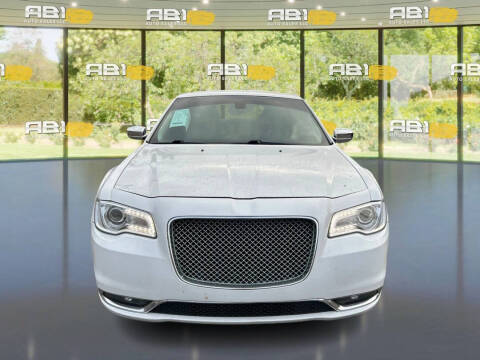 2018 Chrysler 300 Limited