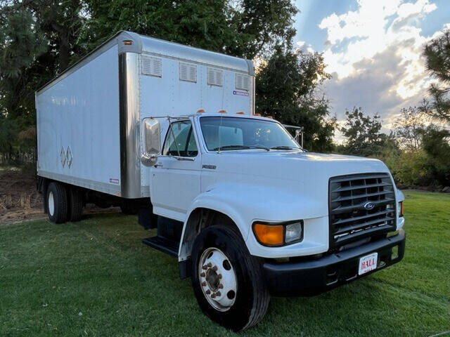 1999 Ford F-800