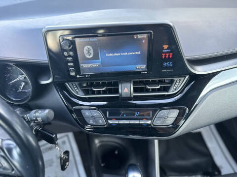 2018 Toyota C-HR XLE Premium