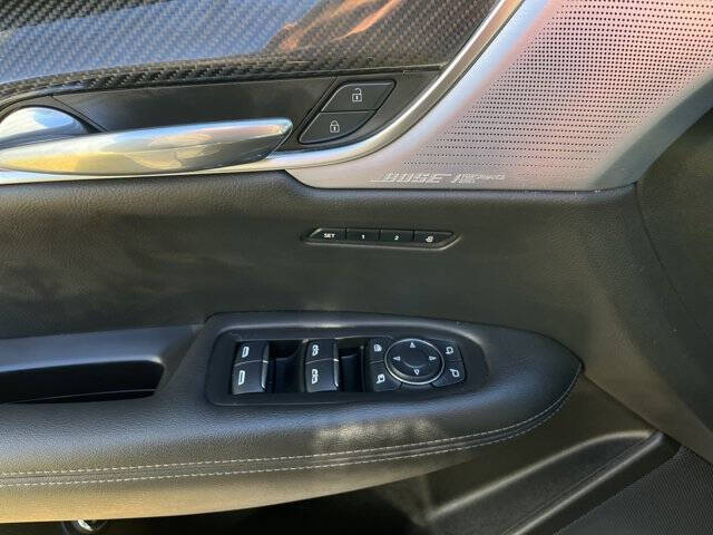 2025 Cadillac XT6 Sport