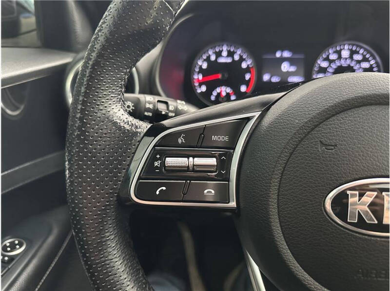 2021 Kia Forte GT Line