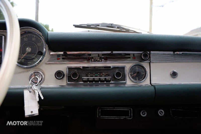 1969 Mercedes-Benz 280-Class