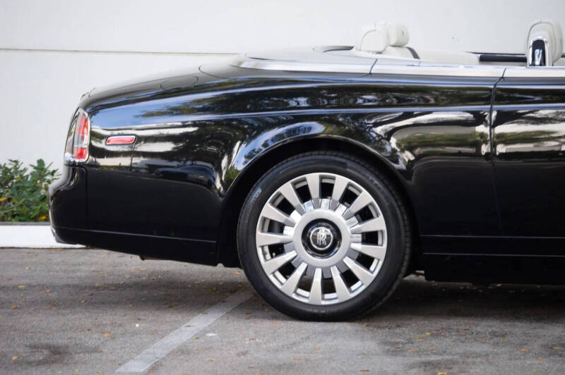 2016 Rolls-Royce Phantom Drophead Coupe