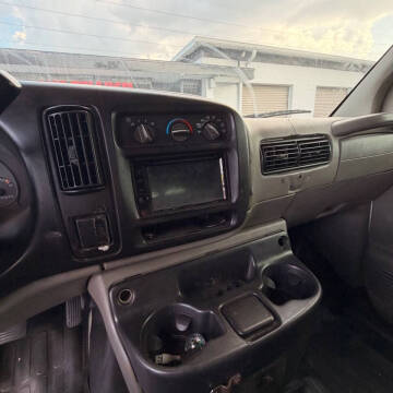 2001 Chevrolet Express G2500