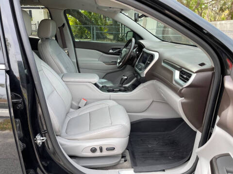 2017 GMC Acadia SLT-1
