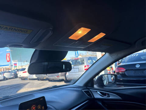 2017 Mazda MAZDA3 Touring