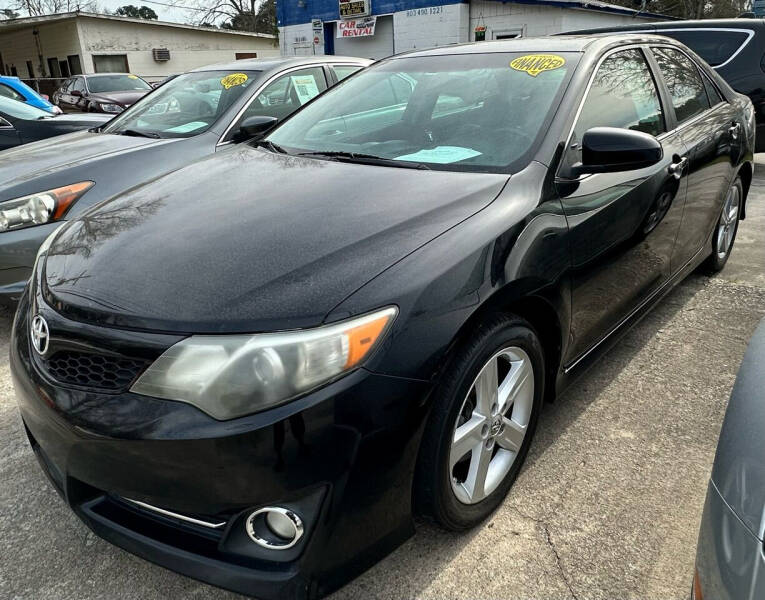 2013 Toyota Camry SE photo 3