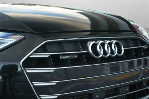 2022 Audi A4 quattro Premium 40 TFSI