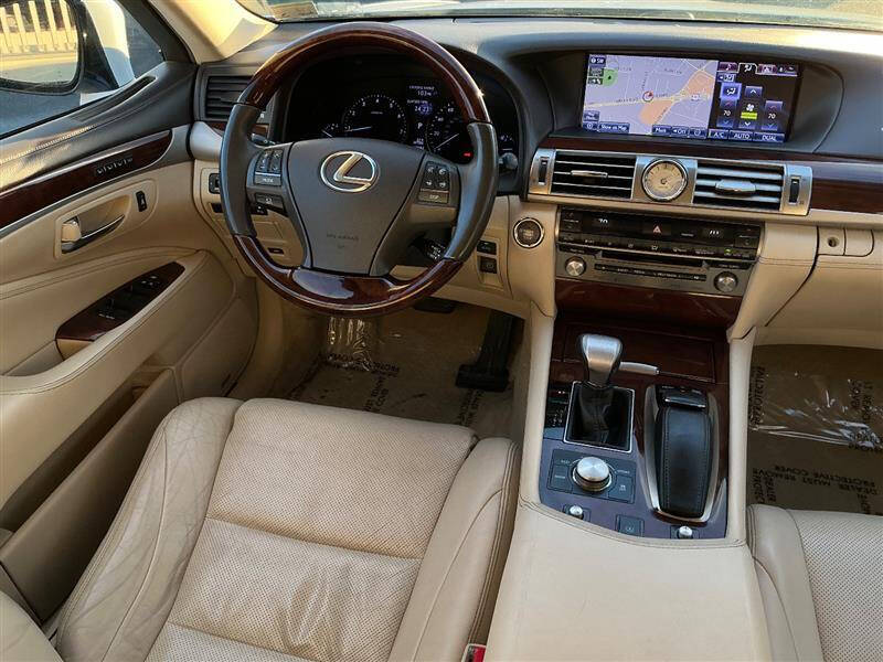 2014 Lexus LS 460