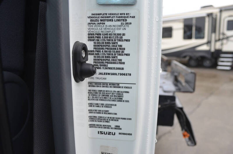 2020 Isuzu NRR
