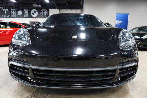 2018 Porsche Panamera
