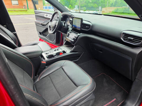 2024 Ford Explorer ST-Line