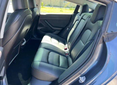 2020 Tesla Model 3 Standard Range Plus