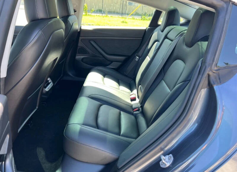 2020 Tesla Model 3 Standard Range Plus