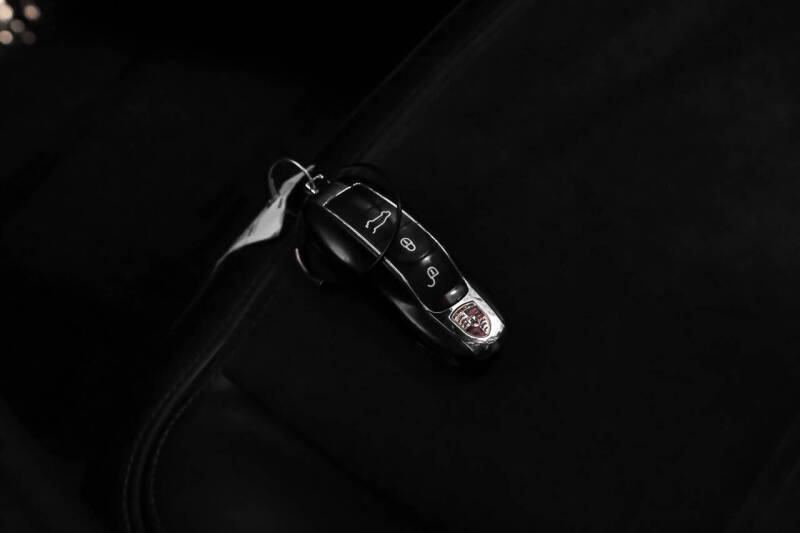 2014 Porsche Cayenne GTS