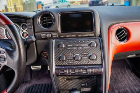 2014 Nissan GT-R Premium