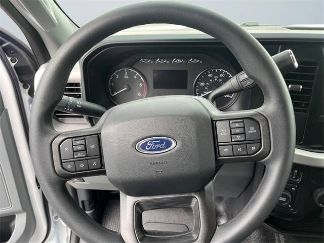 2025 Ford F-350 Super Duty XL