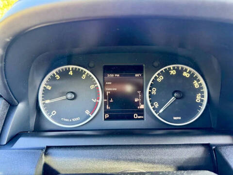 2016 Land Rover LR4 HSE LUX