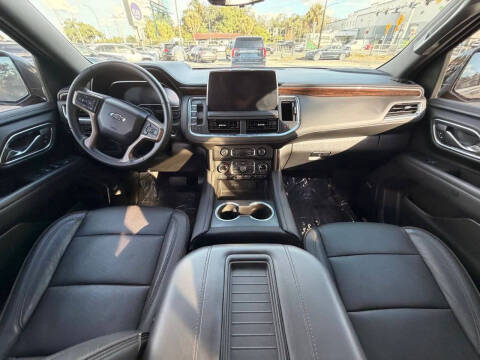 2023 Chevrolet Suburban High Country