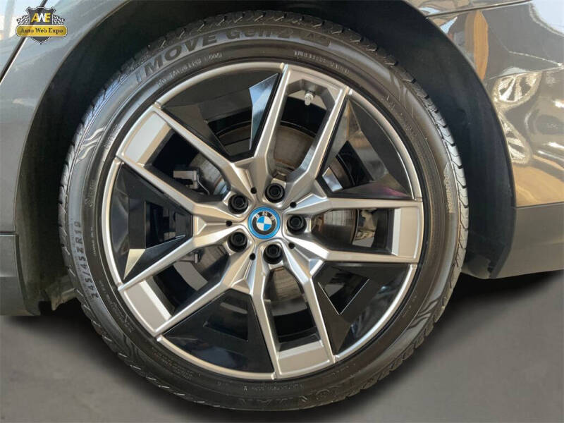 2024 BMW i5 eDrive40