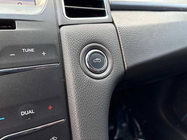 2019 Ford Taurus SEL