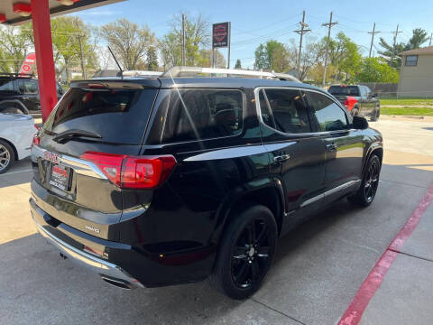 2017 GMC Acadia Denali