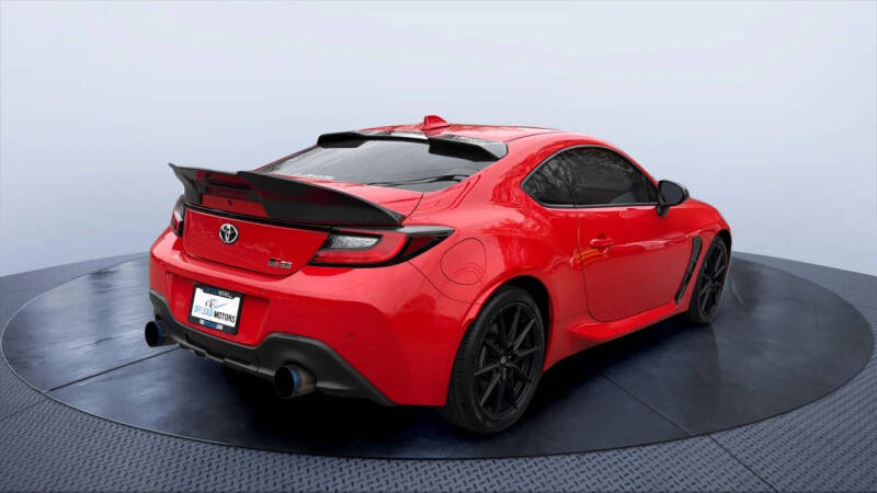 2024 Toyota GR86 Premium