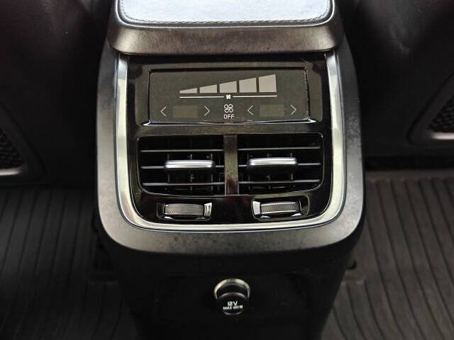 2017 Volvo XC90 T8 eAWD Inscription