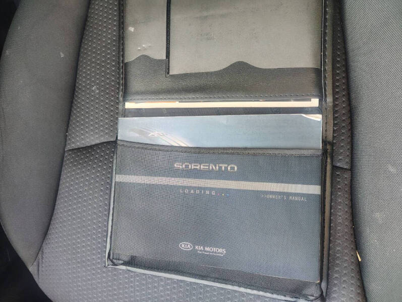 2011 Kia Sorento LX
