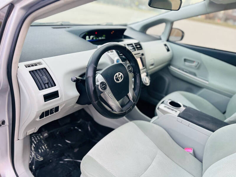 2012 Toyota Prius v Five