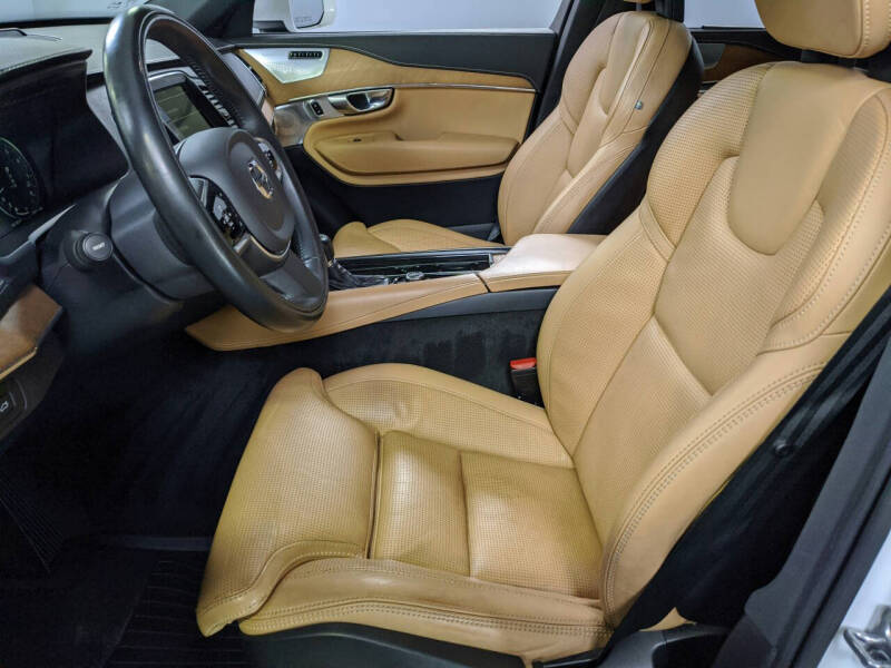 2018 Volvo XC90 T6 Inscription