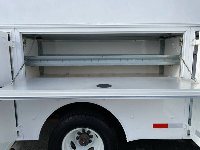 2013 Ford E-Series E-450 SD