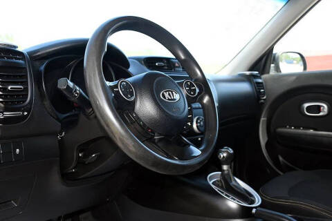 2015 Kia Soul +