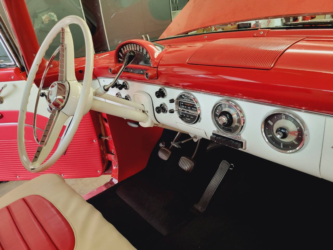 1955 Ford Fairlane 183