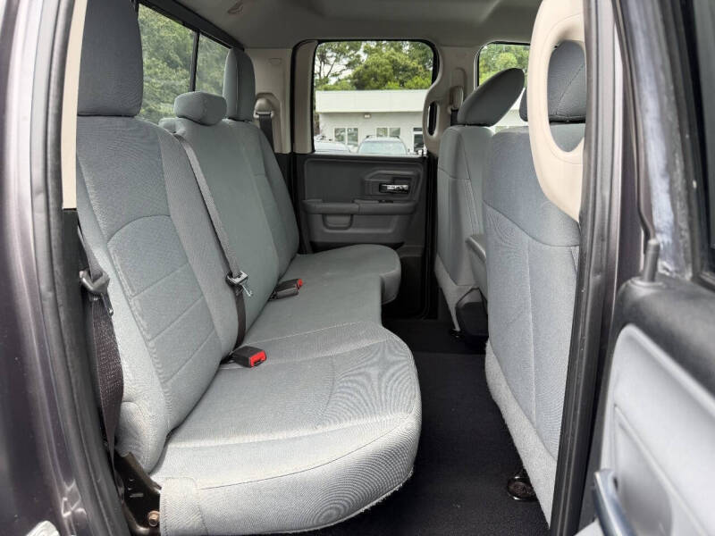 2017 RAM 1500 SLT